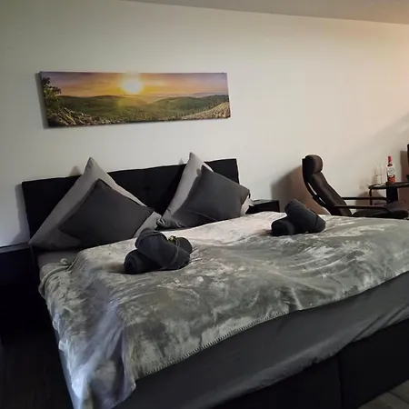 Molly Inclusive Hallenbad, Sauna, Fitnessstudio Und Aussenpool 圣恩吉玛