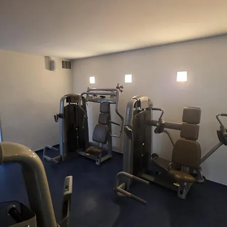 Molly Inclusive Hallenbad, Sauna, Fitnessstudio Und Aussenpool 公寓