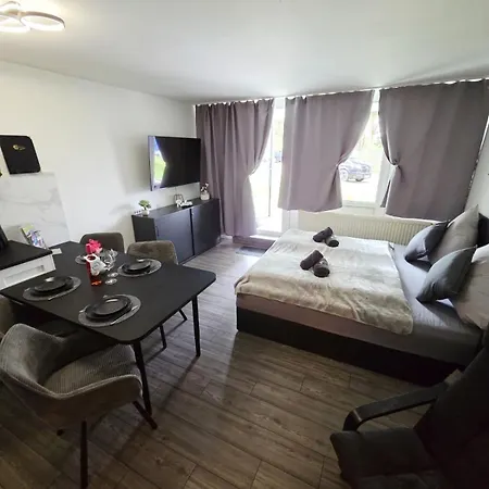 Molly Inclusive Hallenbad, Sauna, Fitnessstudio Und Aussenpool *